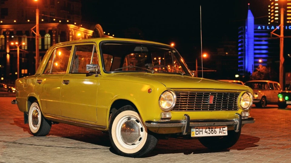 Lada 2101 '79 Oliva Chiaro 3