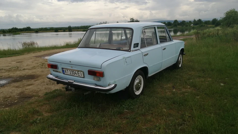 Lada 2101 "Blue Purple" 2