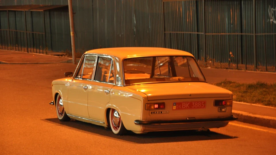Lada 2101 cappuccino 4