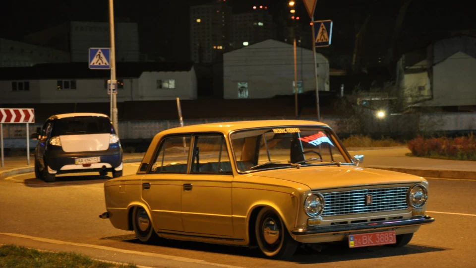 Lada 2101 cappuccino 5