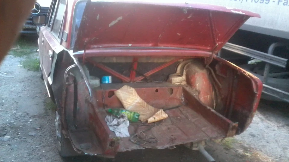 Lada 2101 чорножопа 4