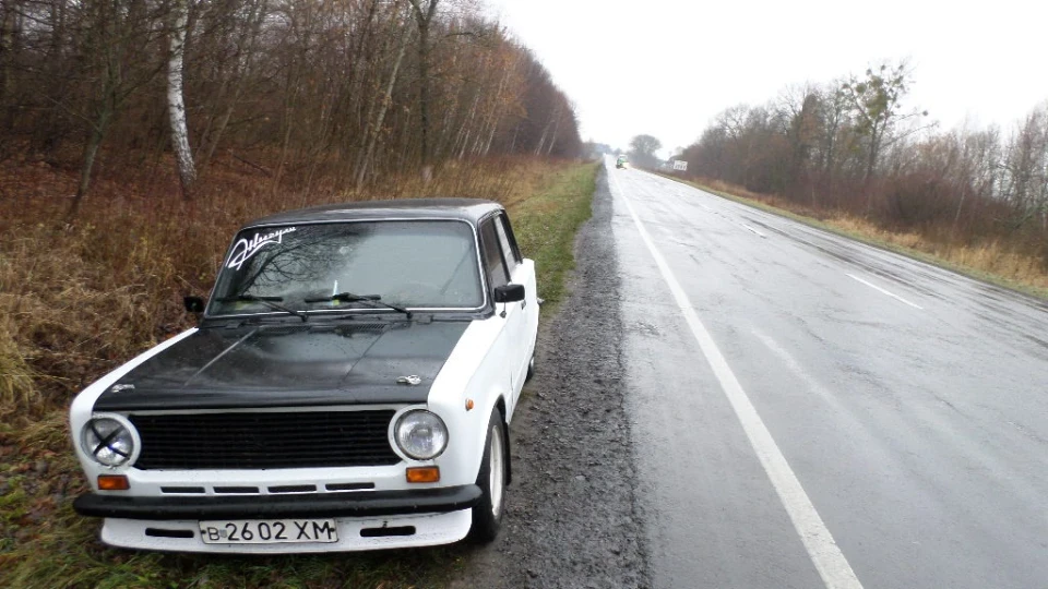 Lada 2101 Чорно-Белая