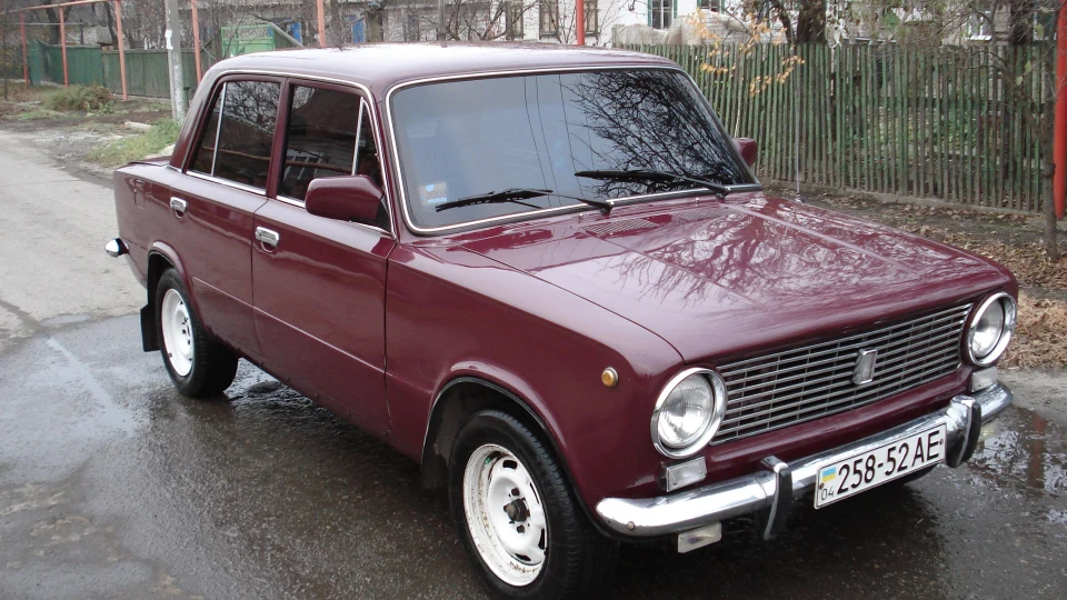 Lada 2101 Гранат оригінал 2