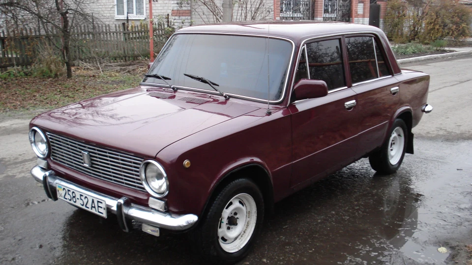 Lada 2101 Гранат оригінал 3