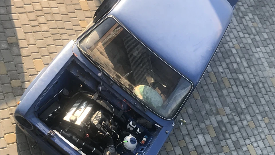 Lada 2101 is 3