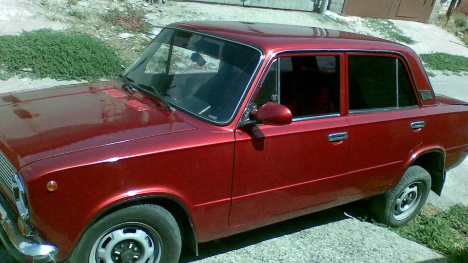 Lada 2101 червоний металік 2