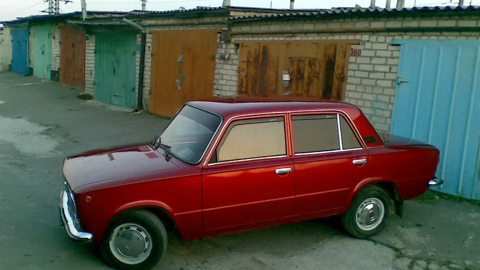 Lada 2101 червоний металік 4