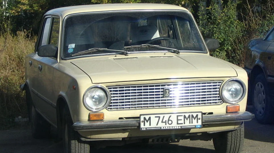 Lada 2101 Кремовий