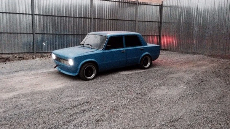 Lada 2101 на 4х карбах mikuni 5
