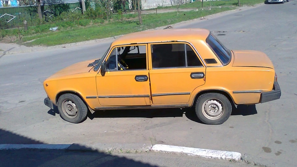 Lada 2101 Помаранчевий Фенікс 3