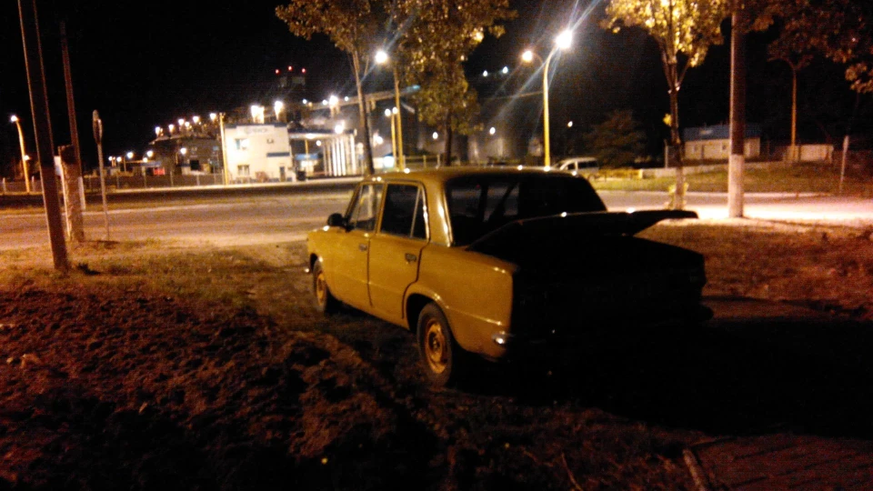 Lada 2101 охро-золотистий 2