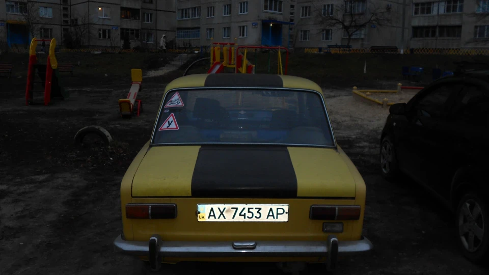 Lada 2101 Бджілка ) 4
