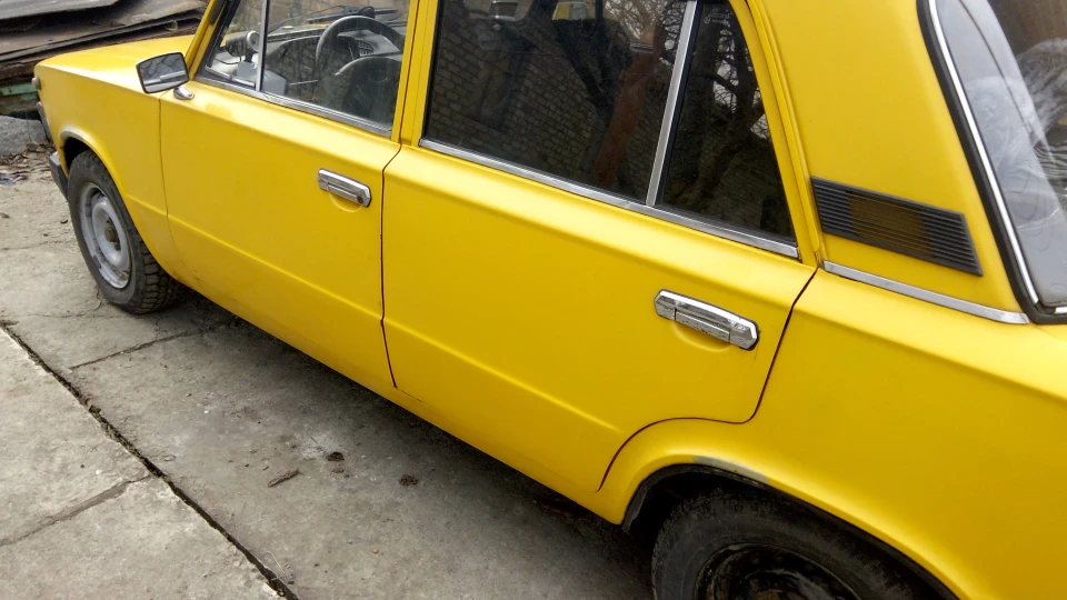 Lada 2101 Pikachu 3