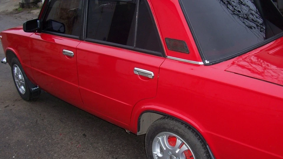 Lada 2101 Red Ghost 1.7L 3