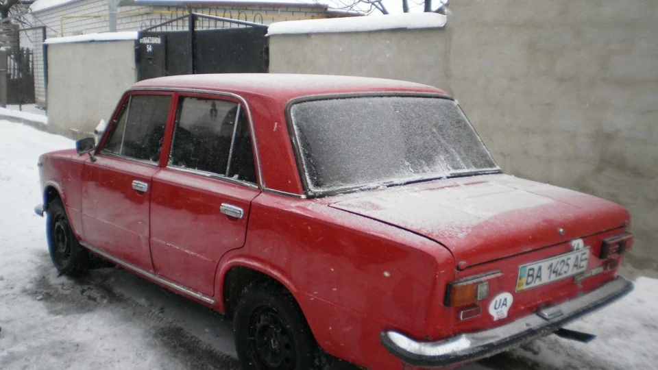 Lada 2101 RED POINT 3