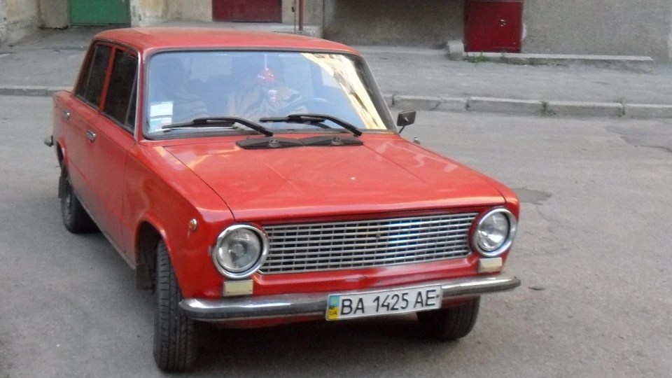 Lada 2101 RED POINT 5
