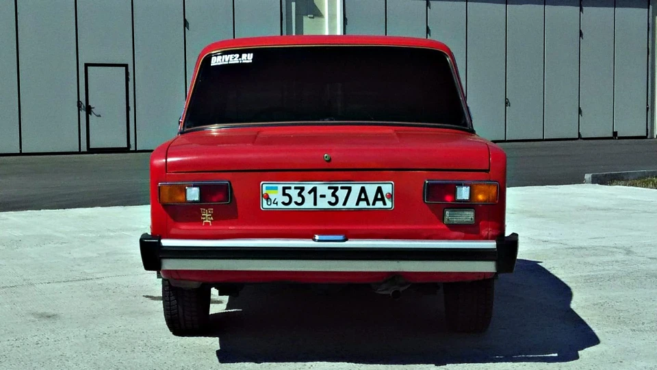 Lada 2101 Red Queen 4