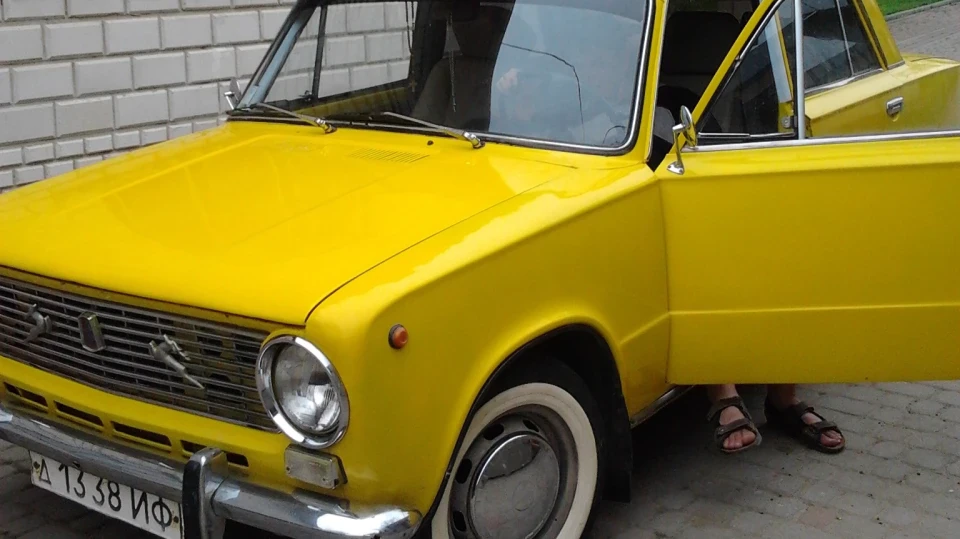 Lada 2101 resto 3