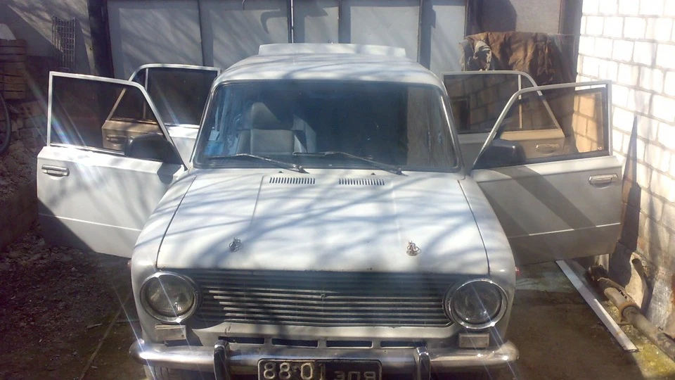 Lada 2101 сірий з ксираліками 4