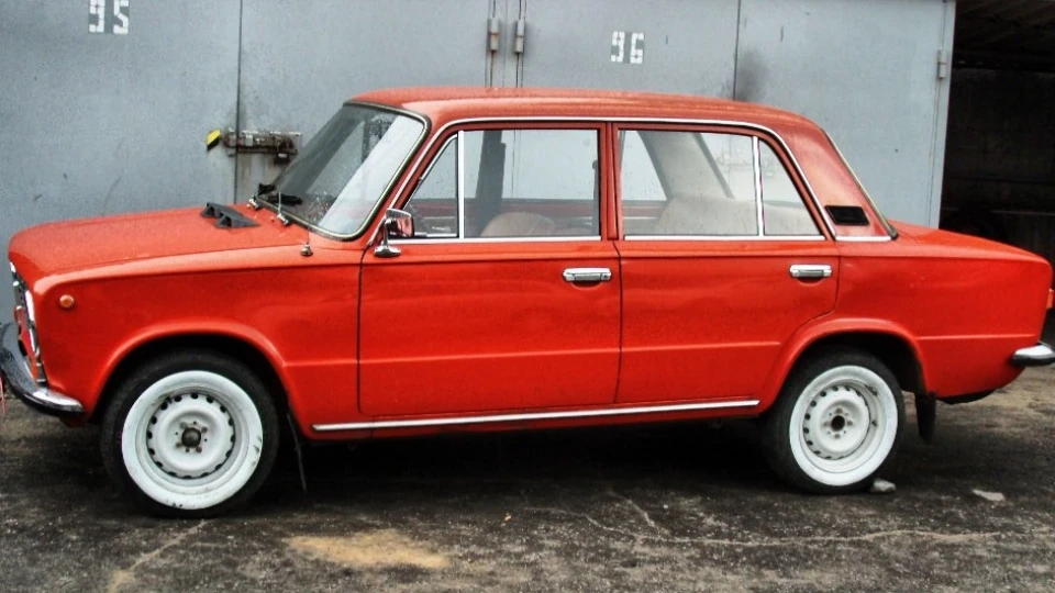 Lada 2101 ☭ Sovietico Carote'76 3