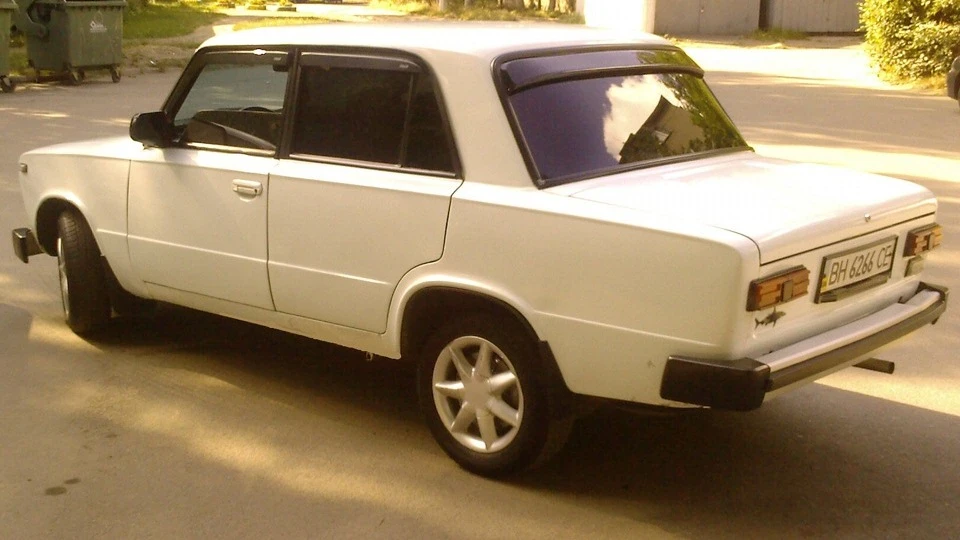 Lada 2101 White Iceberg 4