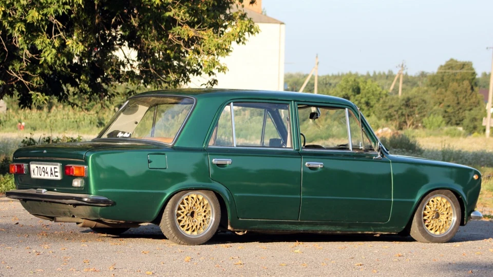 Lada 2101 Зеленка) 5