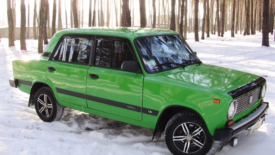 Lada 2101 зелена 5