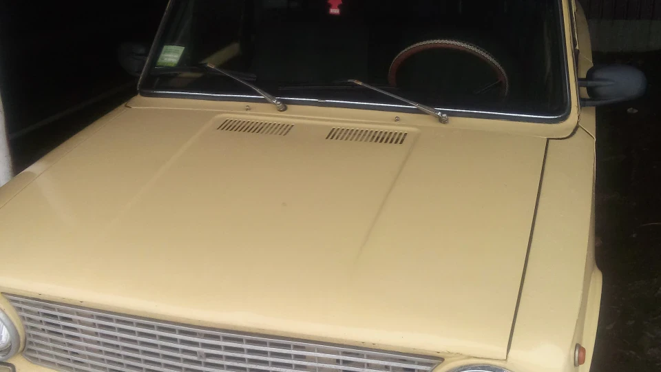 Lada 2101 ЖовтийVAZ21011Перша моя 5