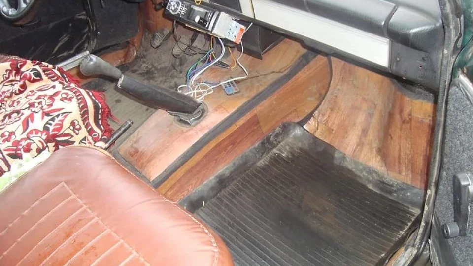 Lada 2102 4