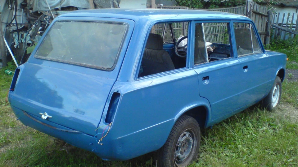 Lada 2102 4