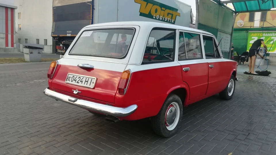 Lada 2102 6 років у гаражі на пенька 3