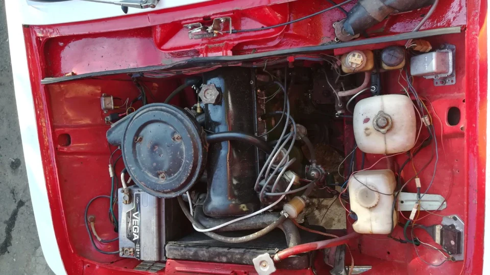 Lada 2102 6 років у гаражі на пенька 5