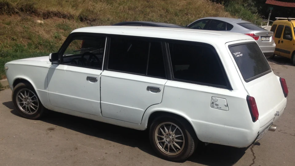 Lada 2102 Білий ТАЗ