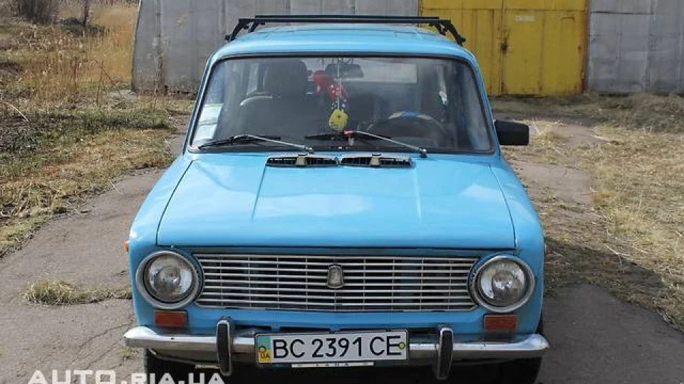 Lada 2102 Blue Wagon