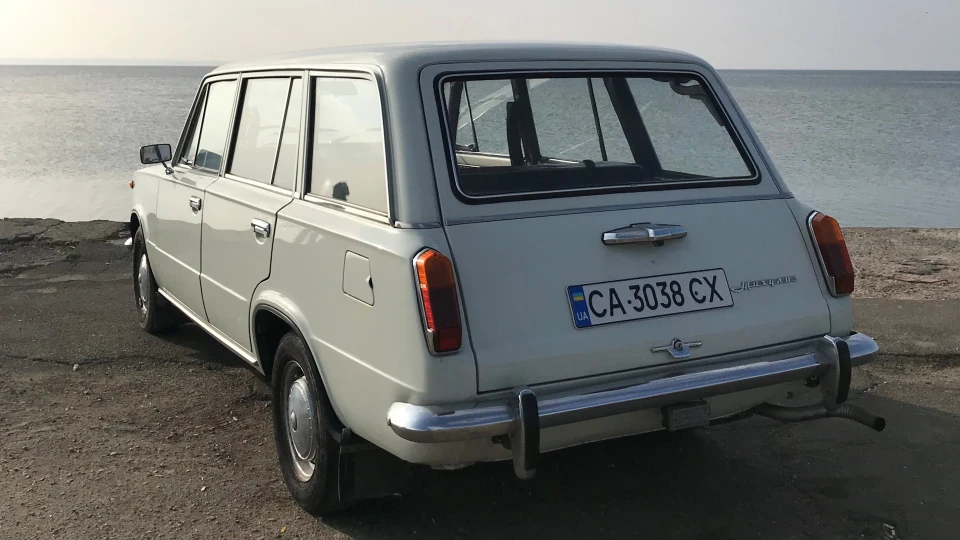 Lada 2102 (Чайка) 3