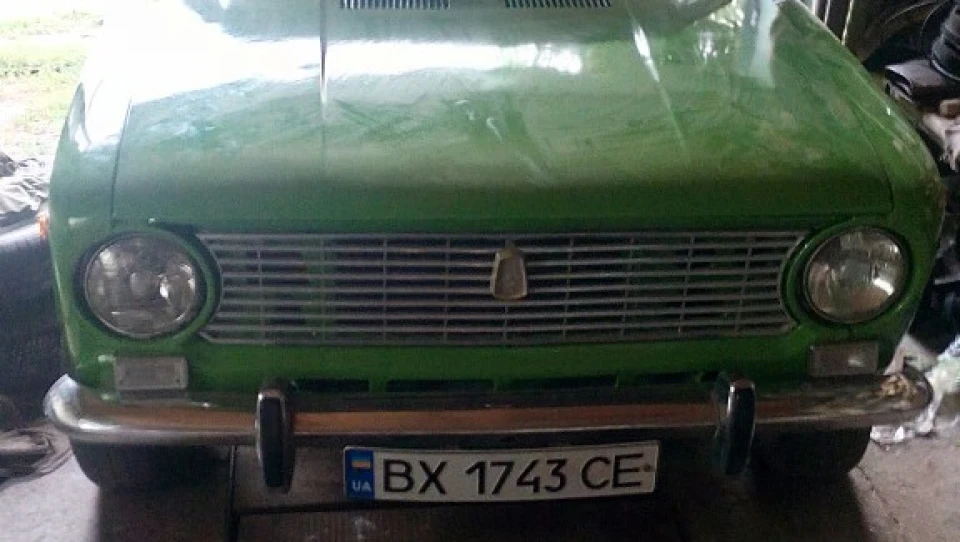 Lada 2102 Green Candy 4