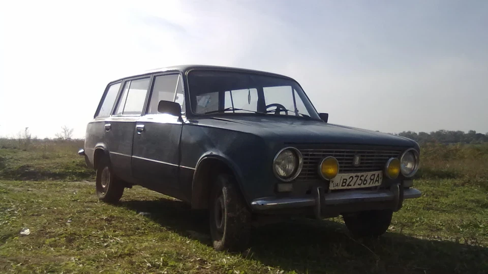 Lada 2102 Корч кайєн) 3