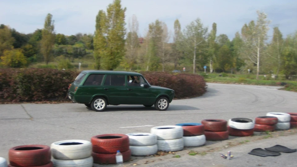 Lada 2102 Lacoste style
