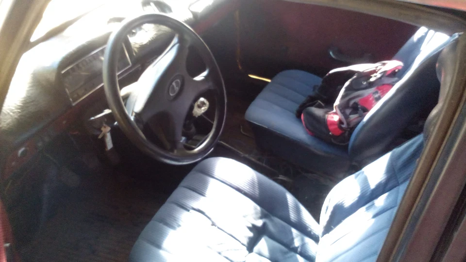 Lada 2102 Лимончик 4