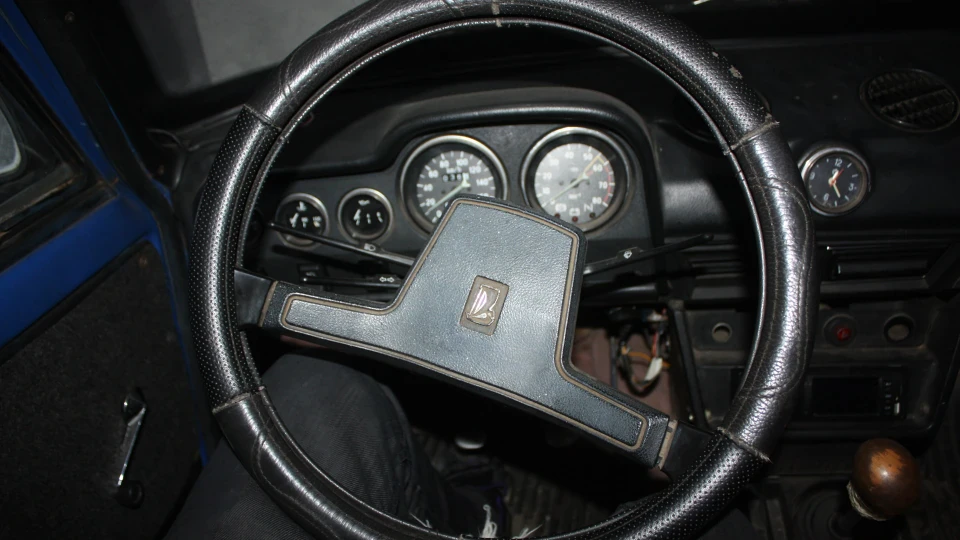 Lada 2102 Обажаю свою малу 4