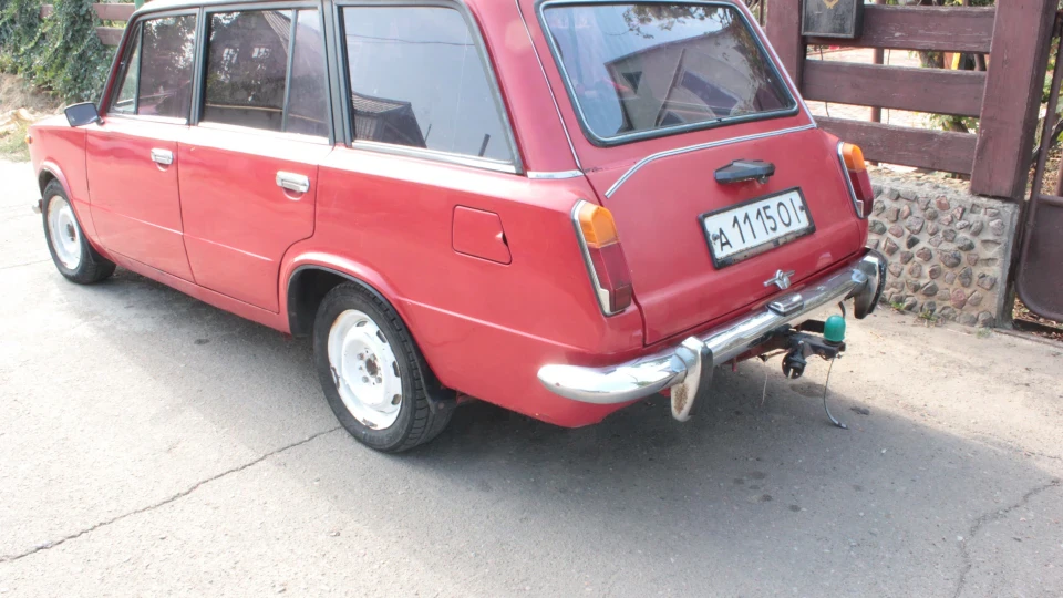Lada 2102 REd Bull 2