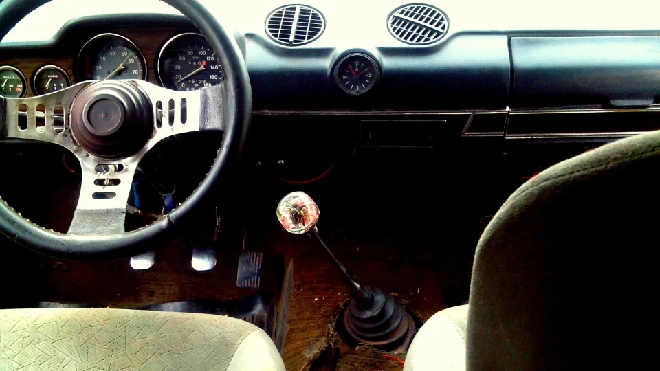 Lada 2102 RedBulls 4