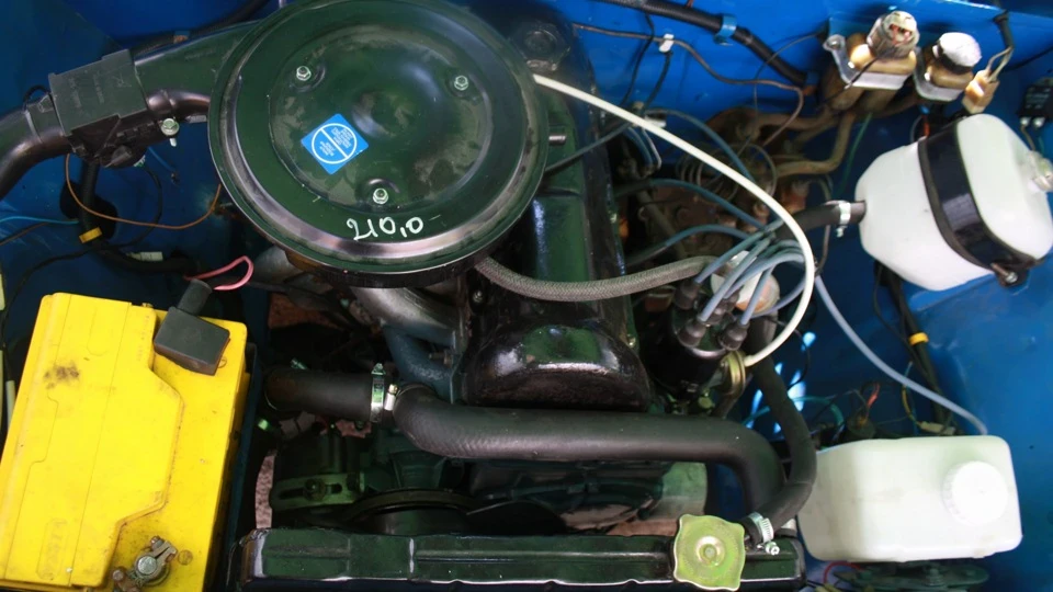 Lada 2102 Синій. 1,5 бенз. 5