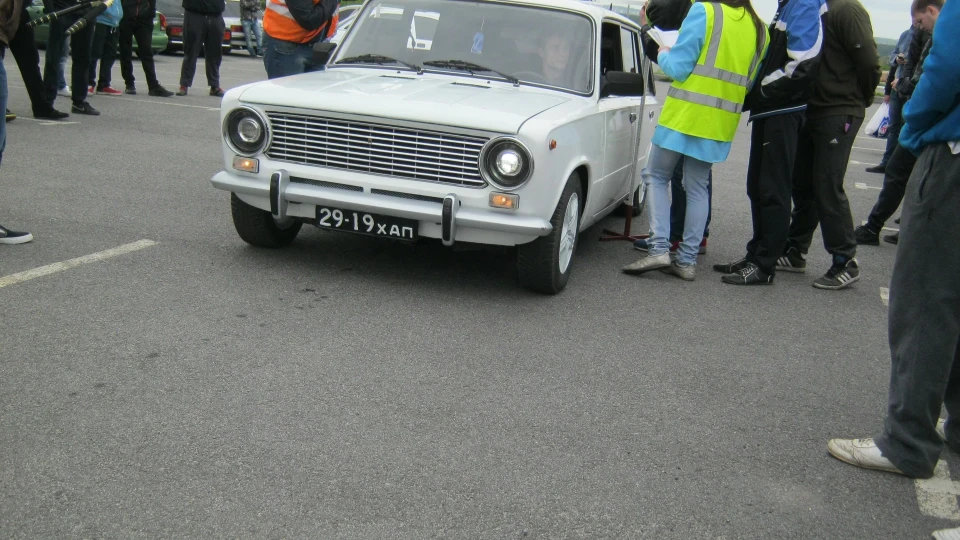 Lada 2102 the Legend 4