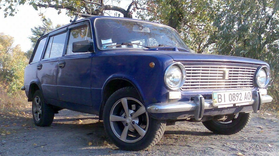 Lada 2102 Vagon. 5