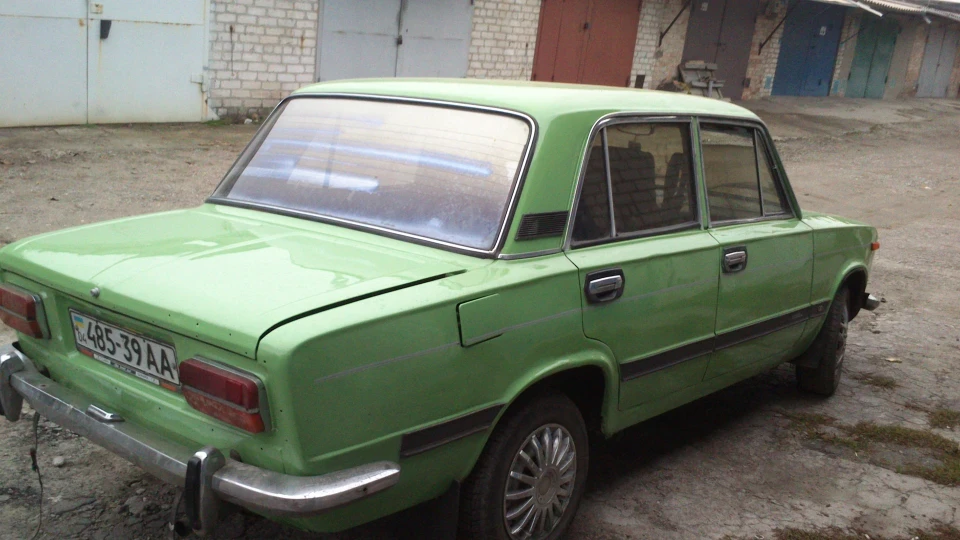 Lada 2103 3