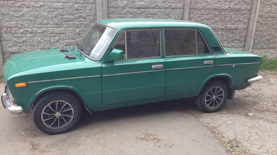 Lada 2103 2