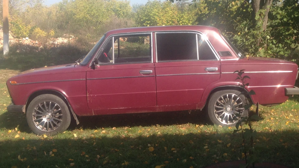 Lada 2103 5