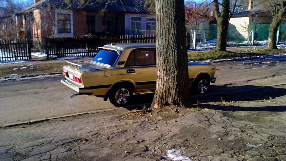 Lada 2103 3