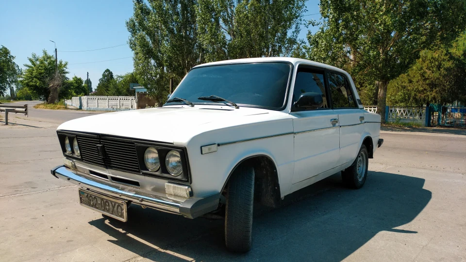 Lada 2103 3